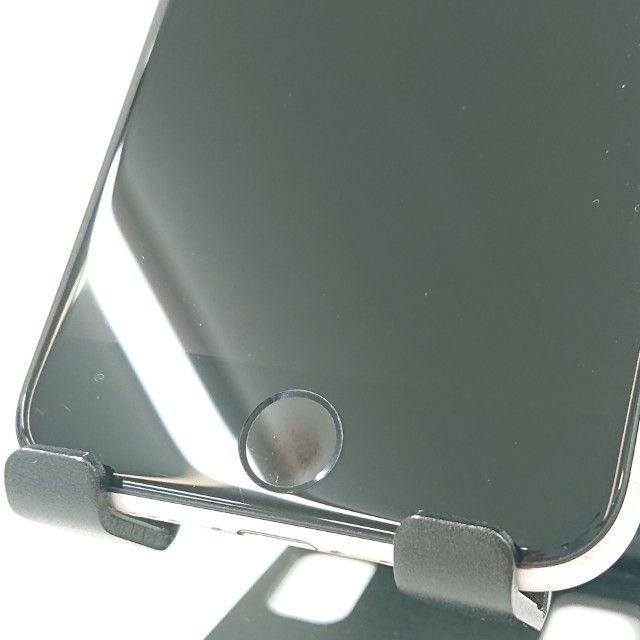 iPhoneSE ��3���� 64GB �ɥ��� �������饤�� c17797