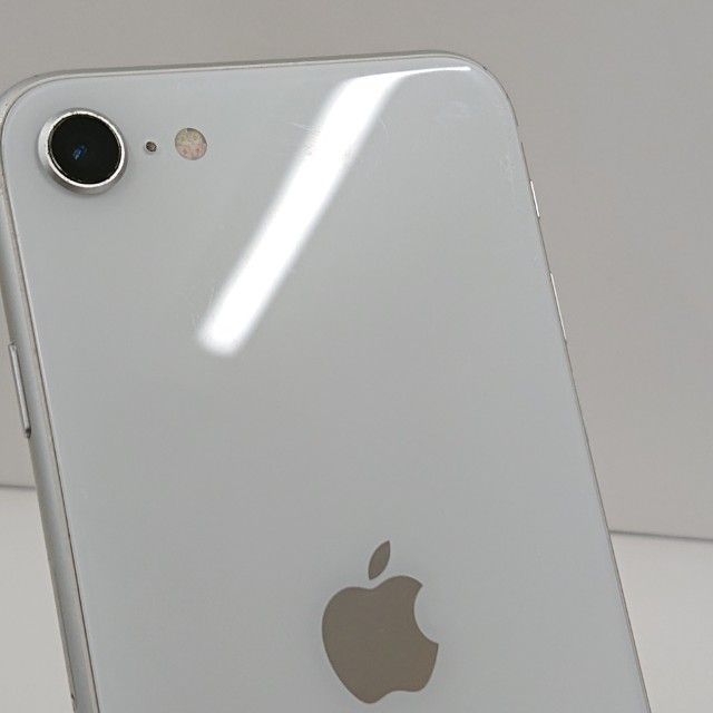 iPhoneSE ��2���� 64GB �ɥ��� �ۥ磻�� c23230