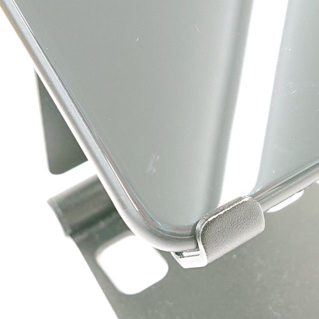 iPhoneSE ��2���� 64GB au �֥�å� c18893