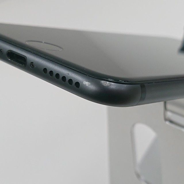 iPhone8 64GB �ɥ��� ���ڡ������쥤 c22888