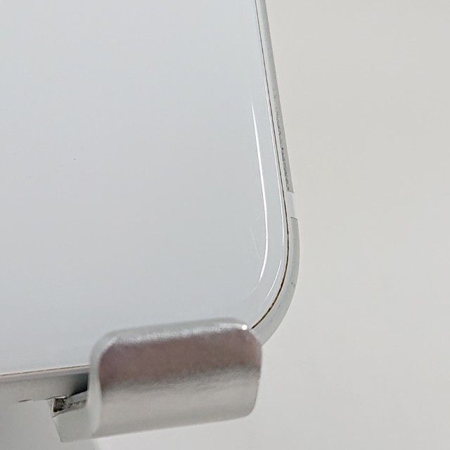 iPhoneSE ��2���� 64GB �ɥ��� �ۥ磻�� c21675