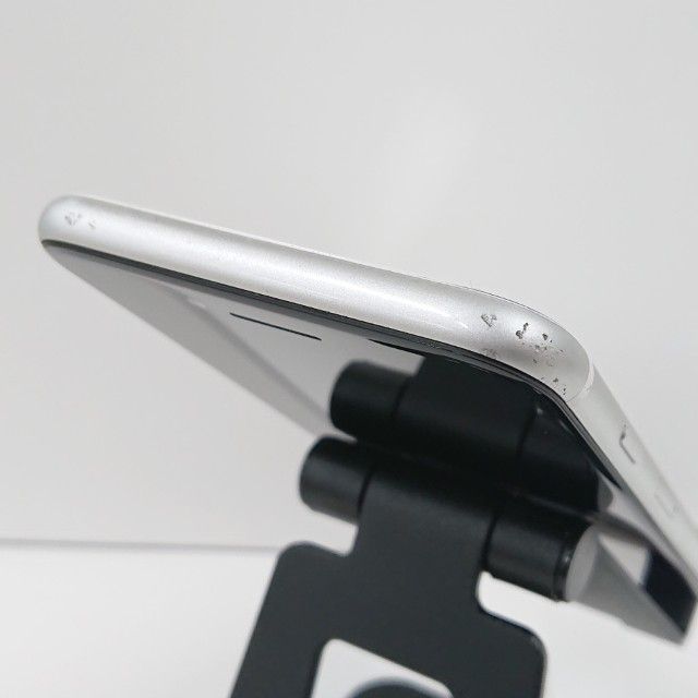 iPhoneSE ��2���� 64GB au �ۥ磻�� c16521