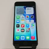 iPhoneSE ��2���� 64GB au �ۥ磻�� c16570