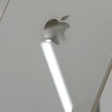 iPhoneSE ��3���� 64GB SoftBank �������饤�� c16379