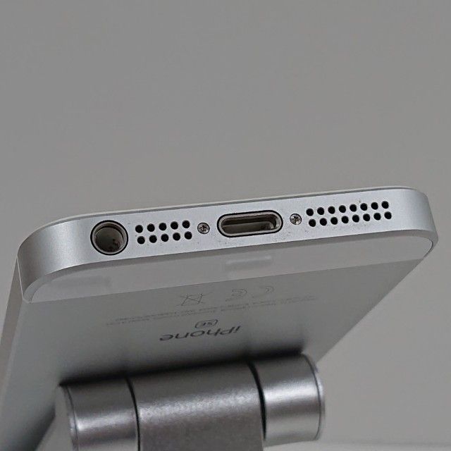 iPhoneSE 32GB SoftBank ����С� c19112