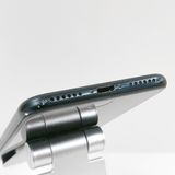 iPhoneSE ��3���� 64GB au �ߥåɥʥ��� c17247