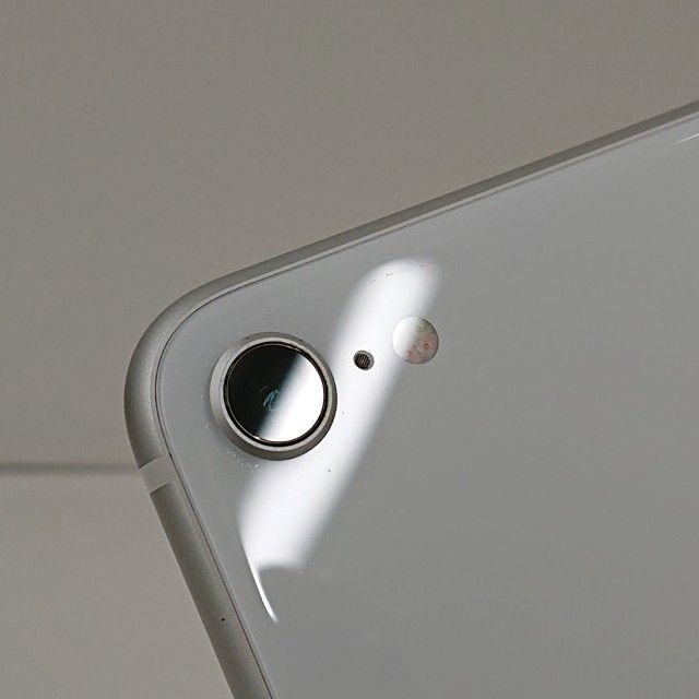 iPhoneSE ��2���� 64GB �ɥ��� �ۥ磻�� c23272
