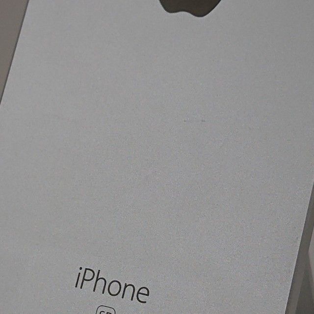 iPhoneSE 32GB au С c15132