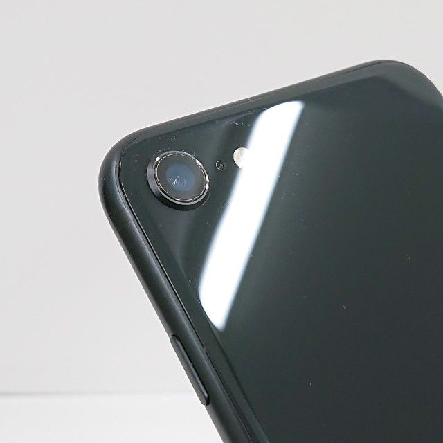 ムスビー｜iPhoneSE 第2世代 64GB ドコモ ブラック c23330【iPhone SE