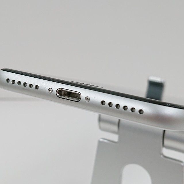 iPhoneSE ��2���� 64GB �ɥ��� �ۥ磻�� c21587