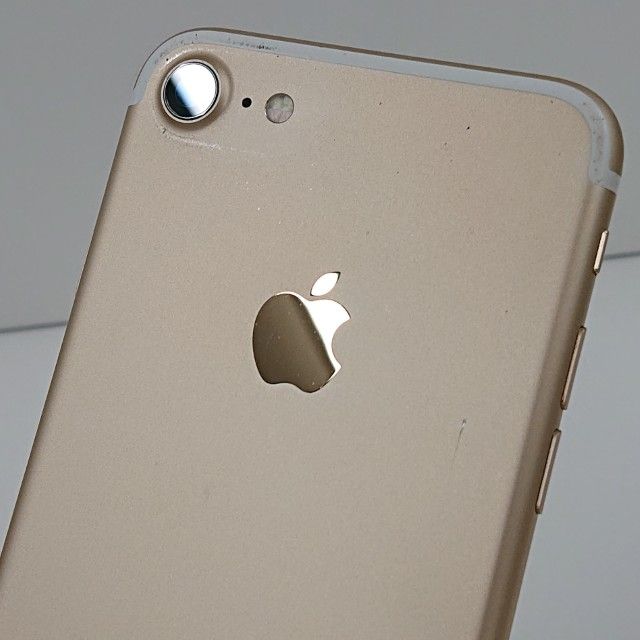 iPhone7 32GB au �������   c19441
