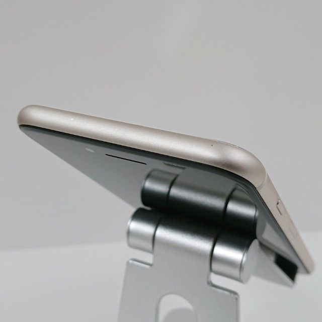 iPhoneSE ��3���� 128GB au �������饤�� c16371