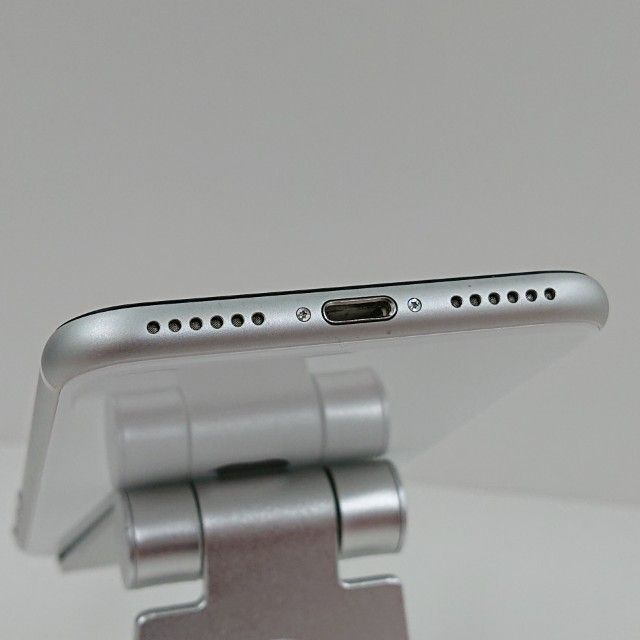 iPhoneSE ��2���� 64GB au �ۥ磻�� c20251