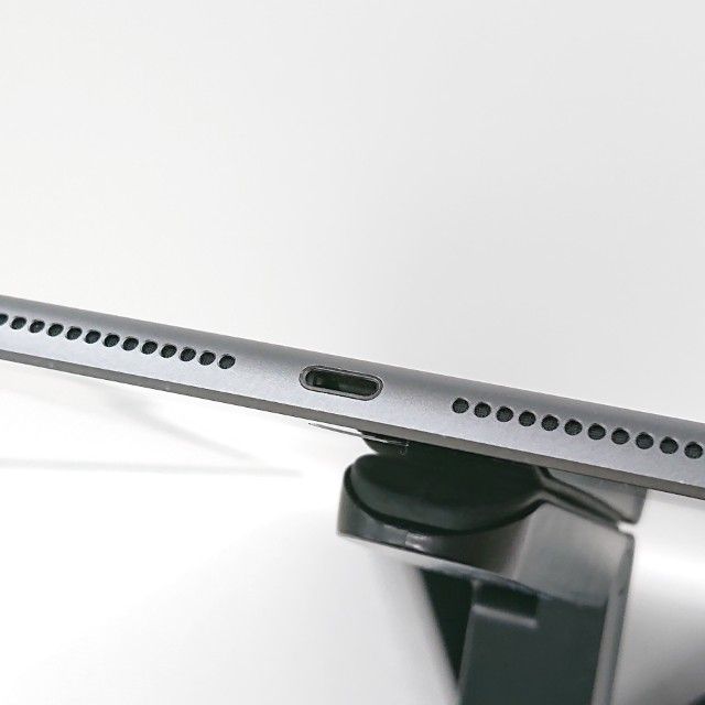 iPad ��9���� Wi-Fi+Cellular 64GB SoftBank c17052