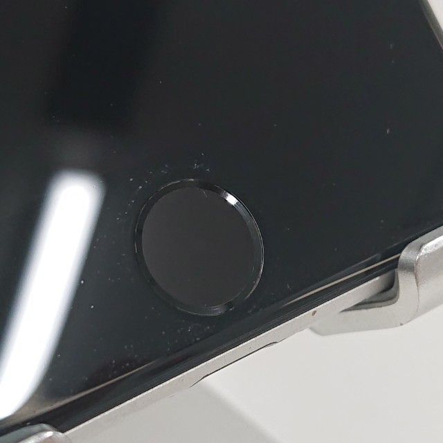 iPhoneSE ��2���� 64GB �ɥ��� �ۥ磻�� c18654