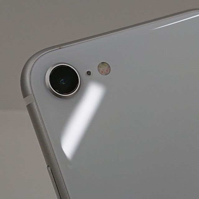 iPhoneSE ��2���� 64GB �ɥ��� �ۥ磻�� c23259