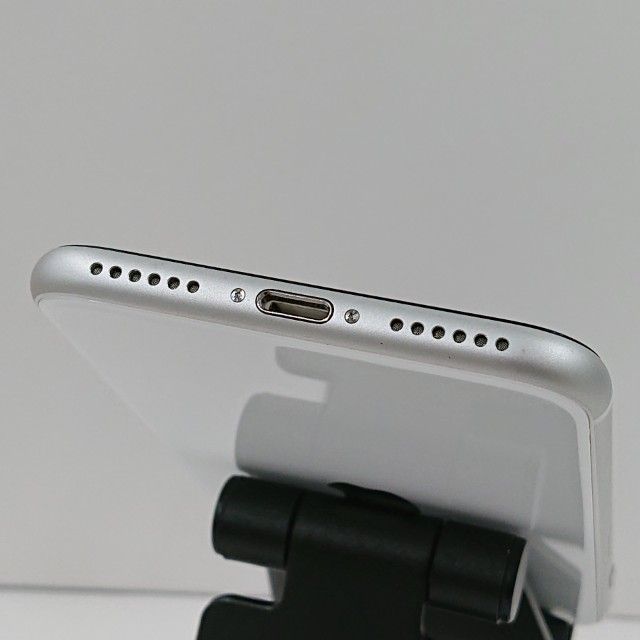iPhoneSE ��2���� 128GB �ɥ��� �ۥ磻�� c20894