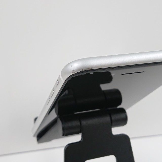 iPhoneSE ��2���� 64GB au �ۥ磻�� c16519