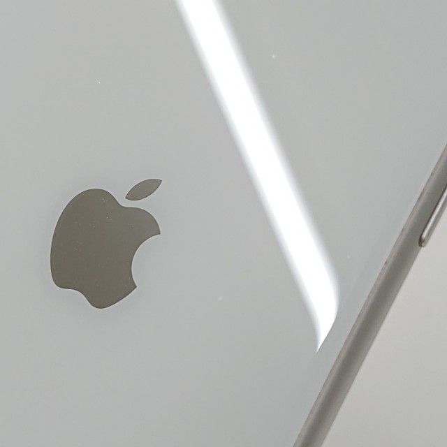 iPhoneSE ��2���� 128GB SoftBank �ۥ磻�� c23025