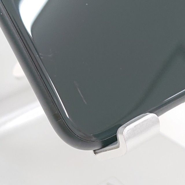 iPhoneSE ��2���� 64GB au �֥�å� c21073