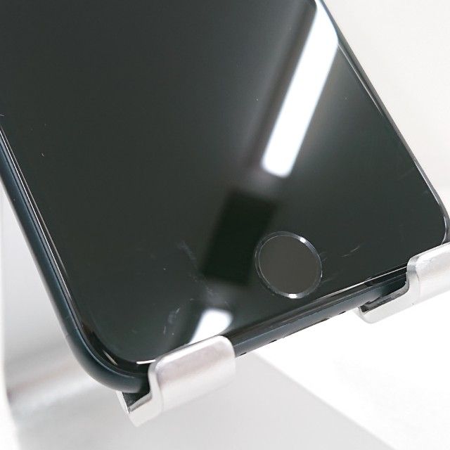 iPhoneSE ��3���� 64GB au �ߥåɥʥ��� c22901
