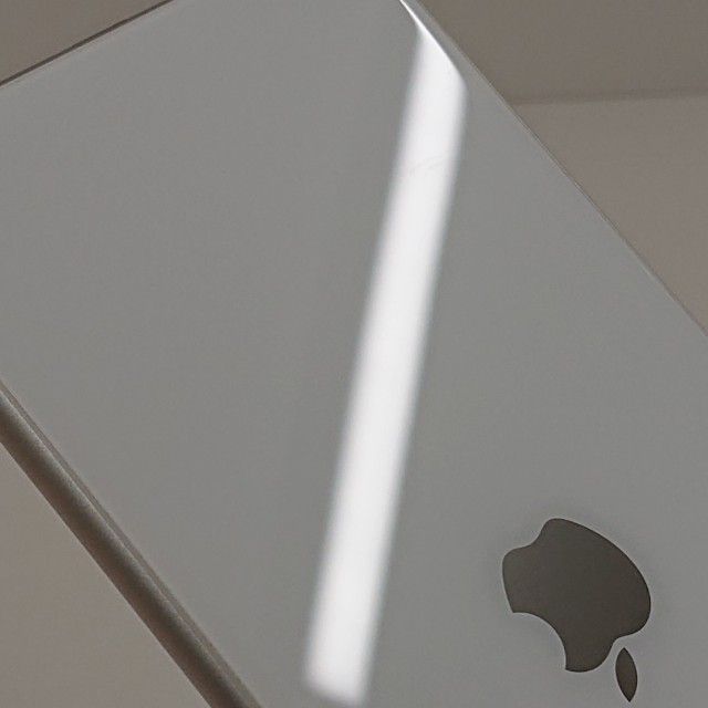 iPhoneSE ��2���� 64GB au �ۥ磻�� c19196