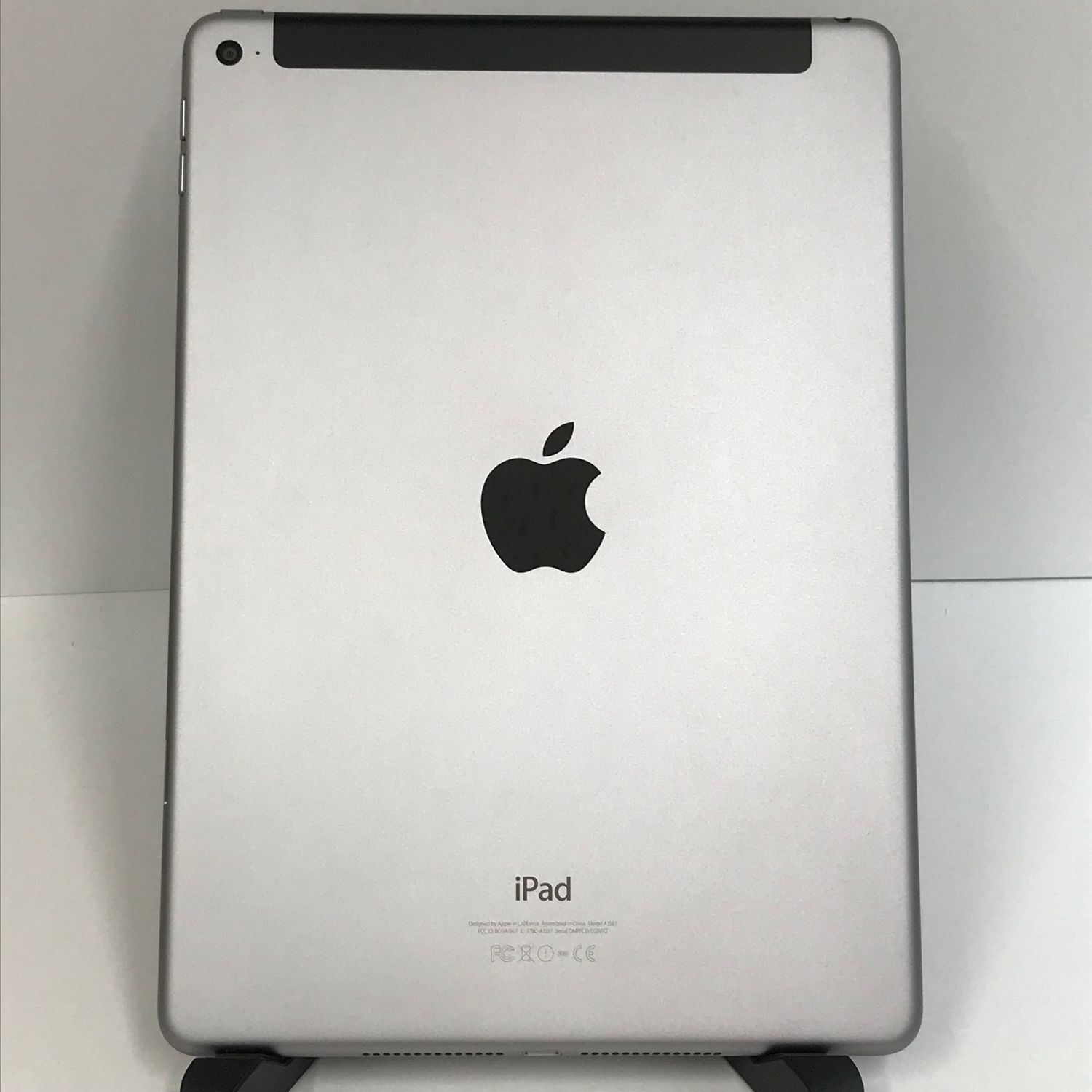 ムスビー｜iPad Air2 Wi-Fi+Cellular 16GB docomo n04745【iPad Air 2  