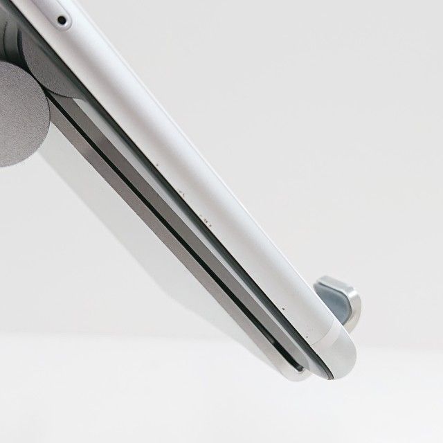 iPhoneSE ��2���� 64GB �ɥ��� �ۥ磻�� c18433