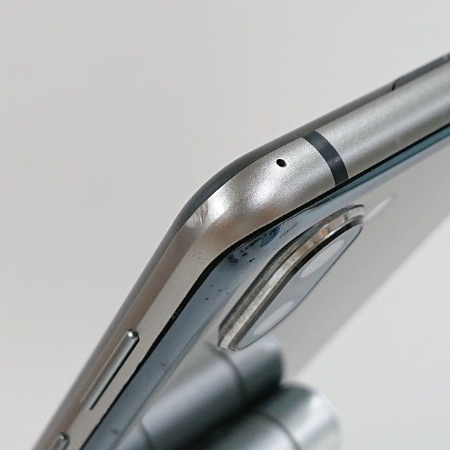 �ڥ�����ʡ�AQUOS R3 SHV44 au �ץ�ߥ���֥�å� n09185