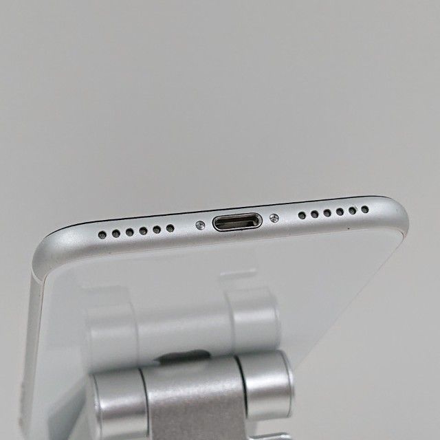 iPhoneSE ��2���� 64GB �ɥ��� �ۥ磻�� c21710