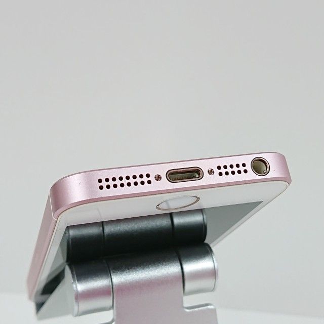 �ڥǥⵡ��iPhoneSE 16GB au ������������� c16356