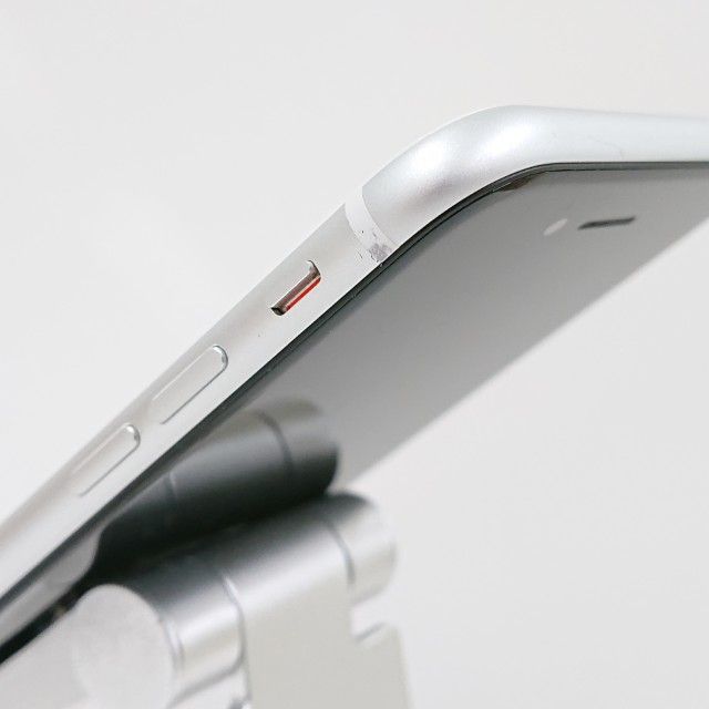 iPhoneSE ��2���� 64GB �ɥ��� �ۥ磻�� c16589