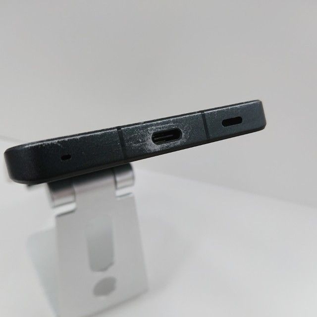 AQUOS R8 pro SH-51D �ɥ��� �֥�å� c23085