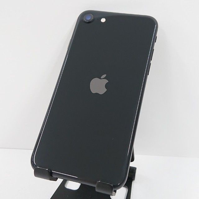 iPhoneSE ��2���� 64GB au �֥�å� c18904