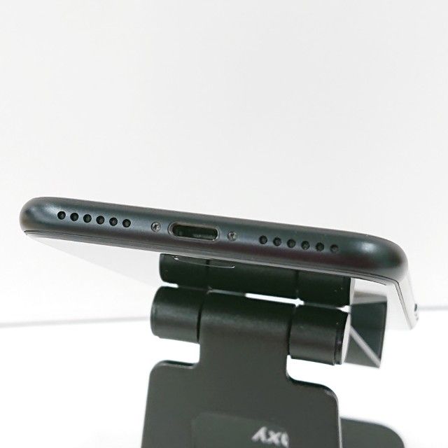 iPhoneSE ��2���� 64GB �ɥ��� �֥�å� c17963