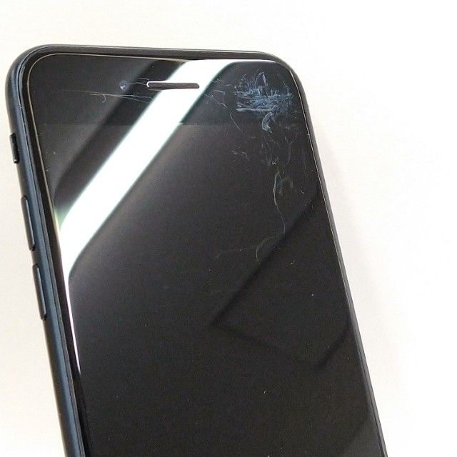 iPhoneSE ��3���� 64GB au �ߥåɥʥ��� c22912