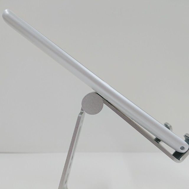 arrows Be3 F-02L �ɥ��� �ۥ磻�� c22537
