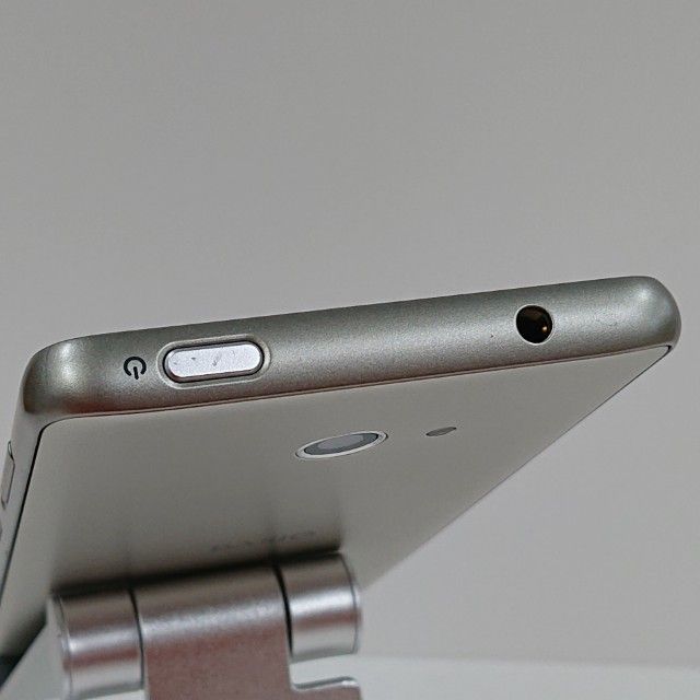 BASIO4 KYV47 au �����ѥ󥴡���� c17389