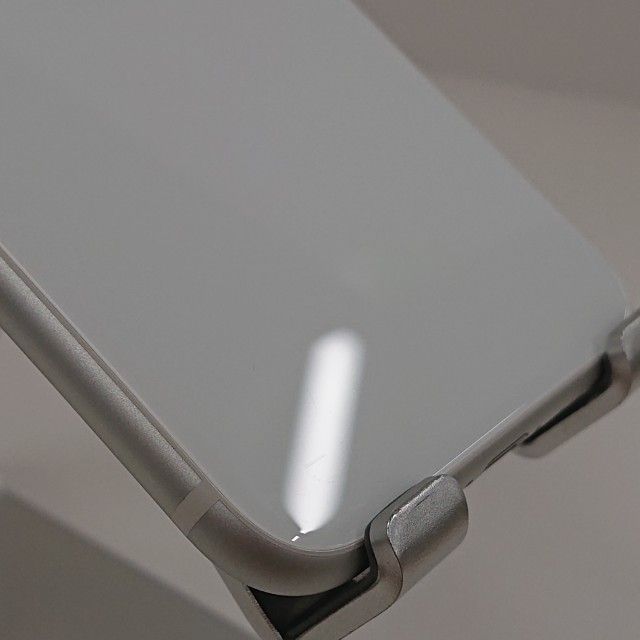 iPhoneSE ��2���� 64GB �ɥ��� �ۥ磻�� c21595