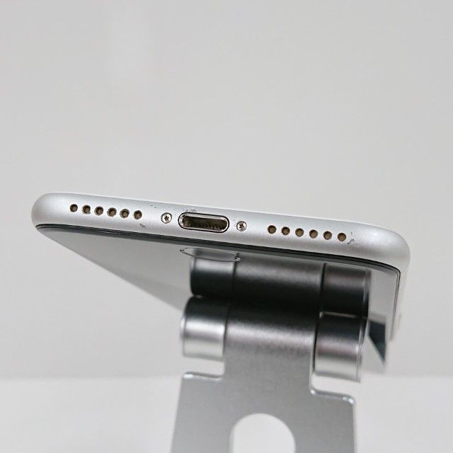 iPhoneSE ��2���� 64GB au �ۥ磻�� c16594