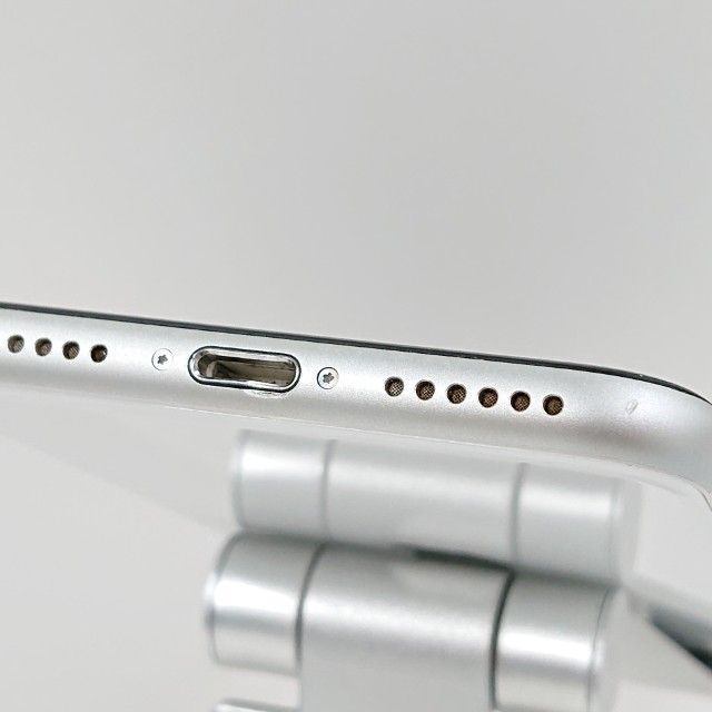 iPhoneSE ��2���� 64GB �ɥ��� �ۥ磻�� c20543