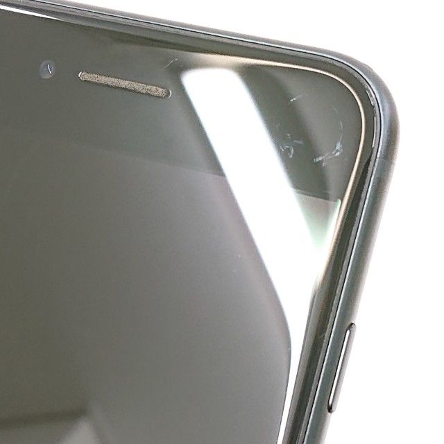 iPhoneSE ��3���� 64GB au �ߥåɥʥ��� c18184