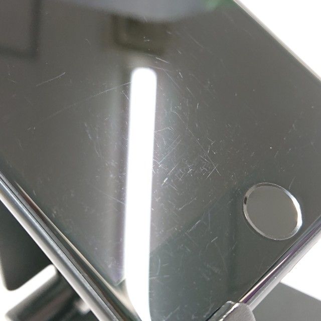 iPhone7 32GB au �֥�å� c21093