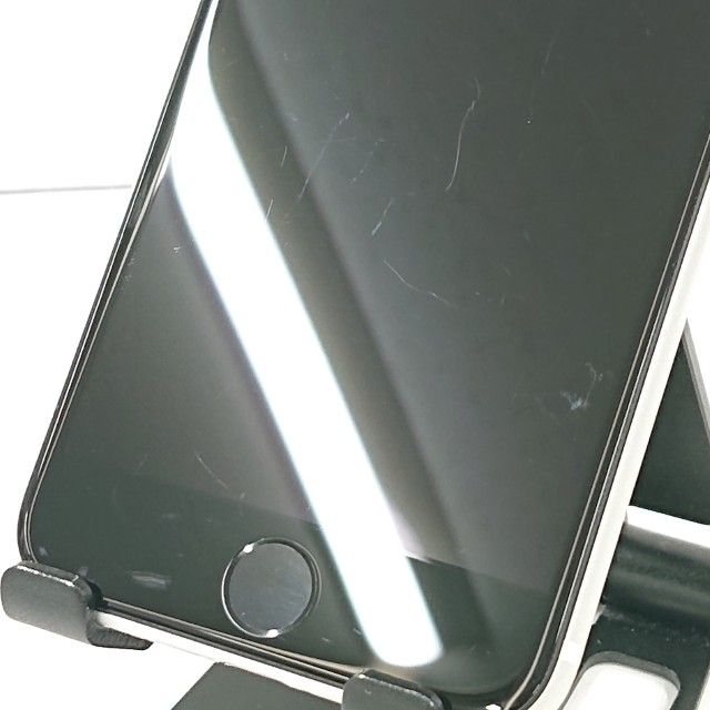 iPhoneSE ��2���� 64GB au �ۥ磻�� c19184