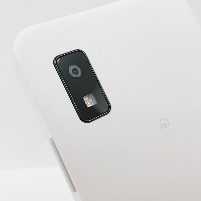 AQUOS WISH2 SH-51Cdocomo ホワイト スマートフォン 41JlIOsY7HL.jpg_BO30,255,255,