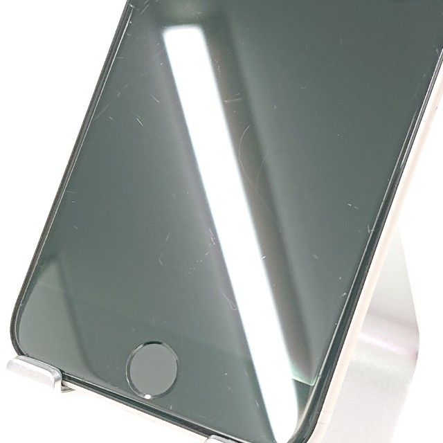 iPhoneSE ��3���� 64GB au �������饤�� c18831