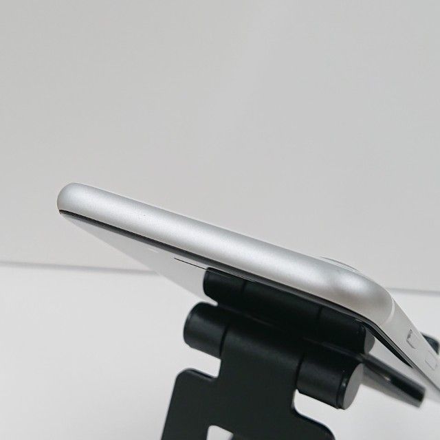 iPhoneSE ��2���� 64GB au �ۥ磻�� c17798