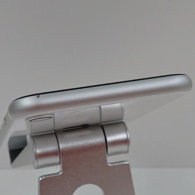 iPhoneSE ��2���� 64GB �ɥ��� �ۥ磻�� c17312