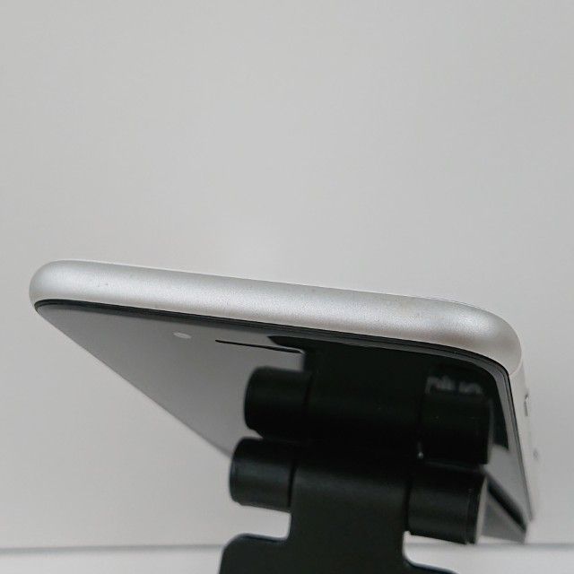 iPhoneSE ��2���� 64GB �ɥ��� �ۥ磻�� c17373