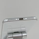 iPhoneSE ��2���� 64GB �ɥ��� �ۥ磻�� c21702
